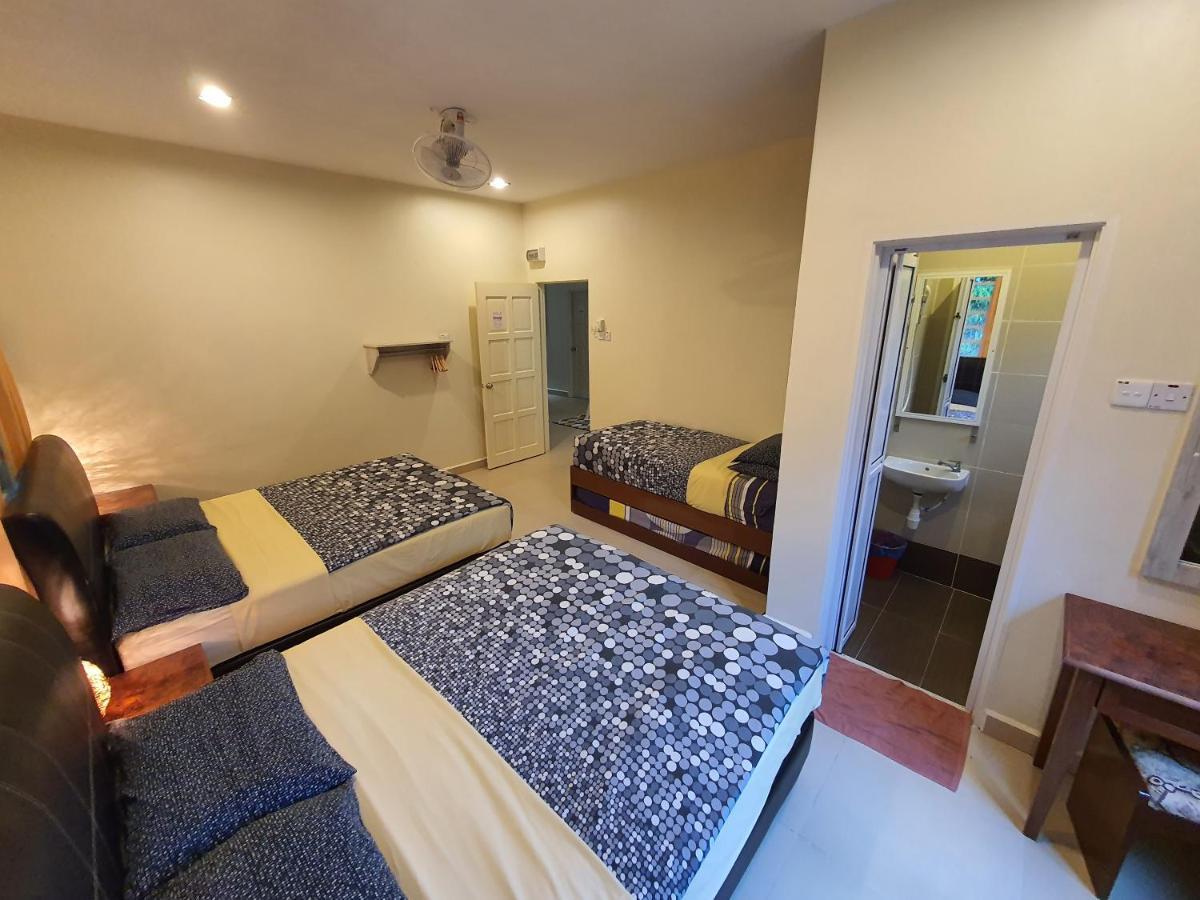 Fathers Guesthouse Bungalow キャメロンハイランド エクステリア 写真